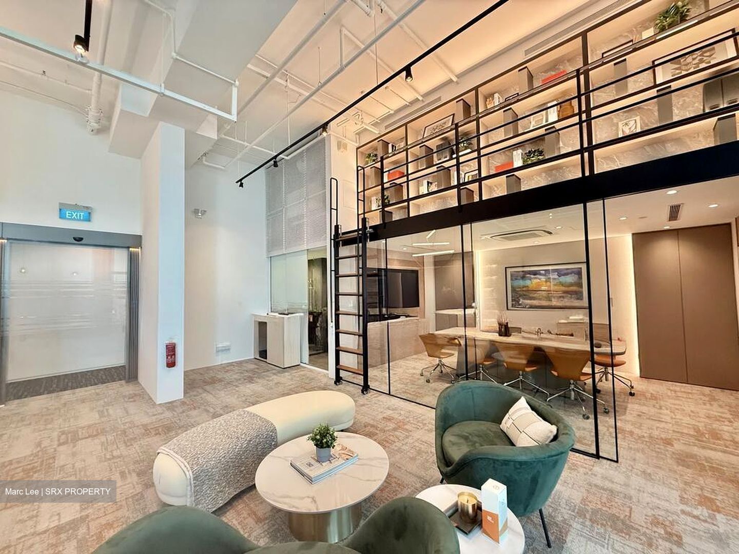 Arc 380 (D8), Office #496020341